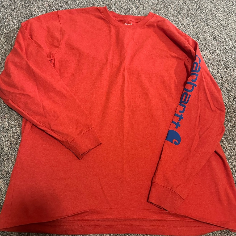 Women’s Carhartt long sleeve shirt